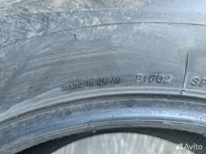 Bridgestone Blizzak Spike-02 SUV 235/65 R17 108T