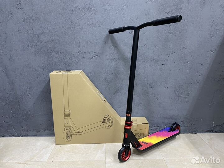 Трюковой самокат Tech Team Fugo красный