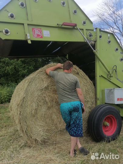 Тюкую сено