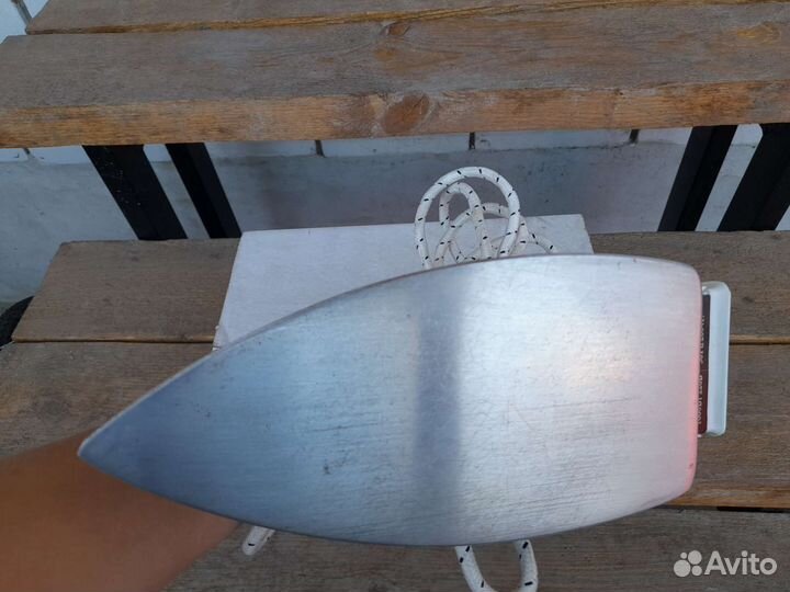 Утюг старый