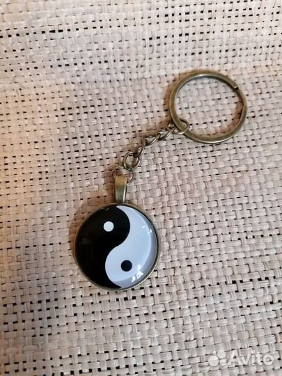 Брелок инь-янь
