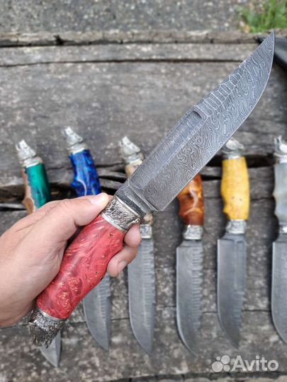 Нож из дамасской стали