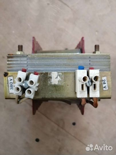 Понижающий трансформатор 380 /24