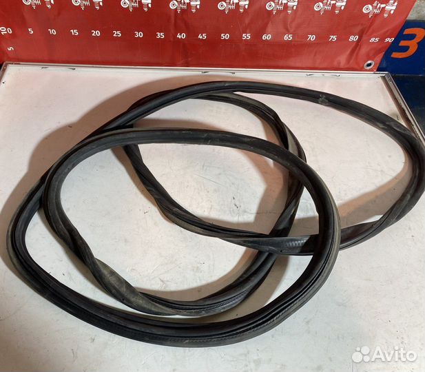 Skoda Octavia Уплотнитель багажника