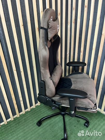 Геймерское кресло