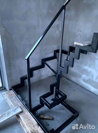 Лестница металлическая