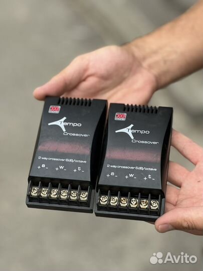 Morel Tempo Crossover