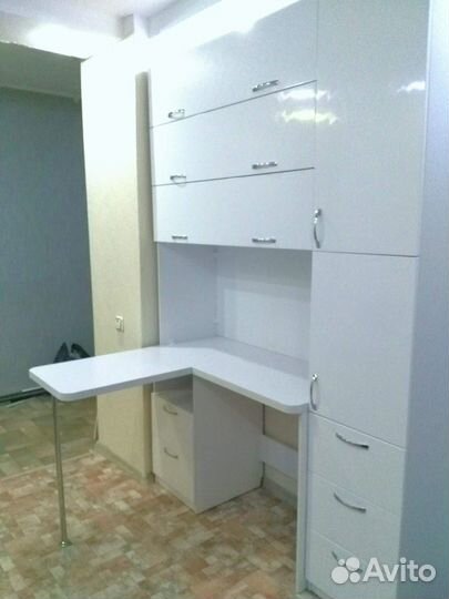 Шкаф для рукоделия, шитья, стол-шкаф