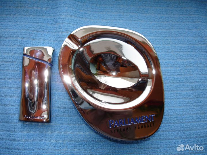 Зажигалка Parliament