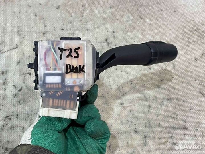 Переключатель подрулевой (стрекоза) Toyota Avensis