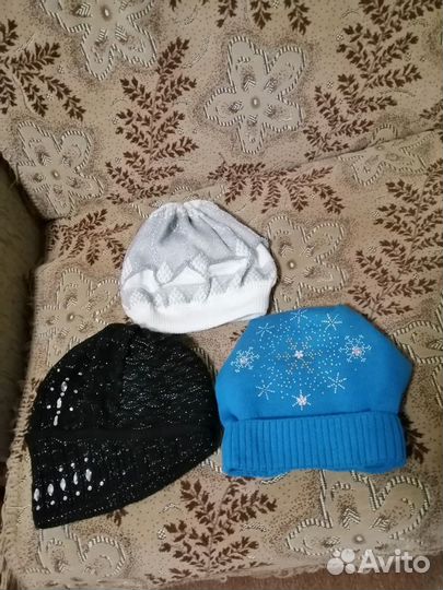 Шапки вязаные женские