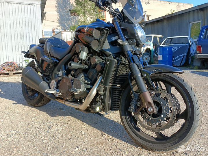 Ямаха v-max 1700