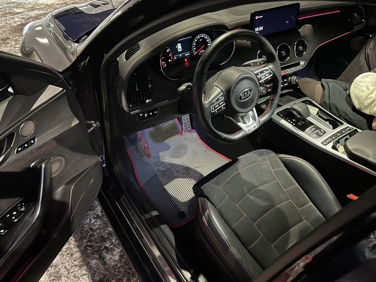 Kia Stinger: фото из отзыва