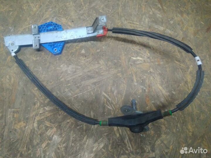 Стеклоподъемник задний правый Ford Mondeo 1