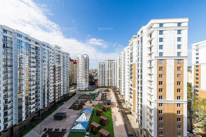 2-к. квартира, 61 м², 10/18 эт.