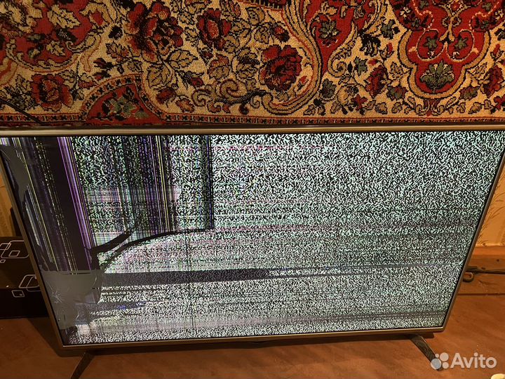 Телевизор LG 42 дюйма на запчасти