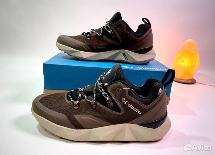 Кроссовки Columbia современные