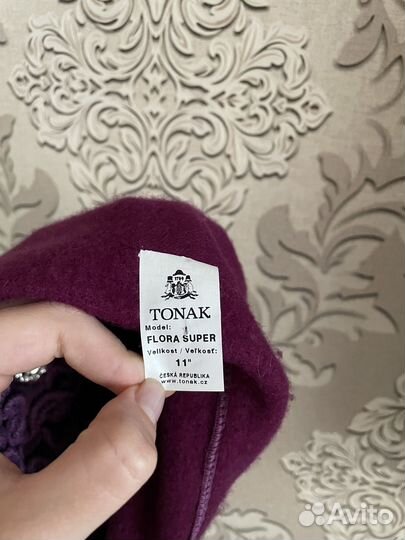 Шапка из шерсти женская