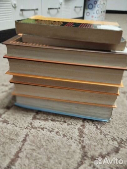 Книги аст Альтернатива