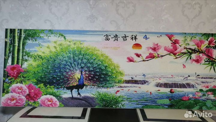 Картина из алмазной вышивкой