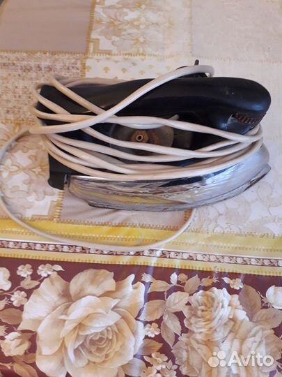 Утюг на запчасти