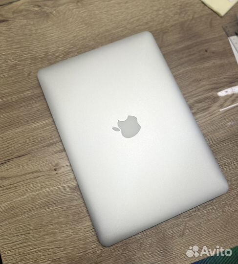 Apple MacBook Air 13 А1466