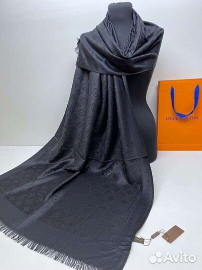 Шарфы и палантины