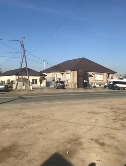 Здание, 682.9 м²