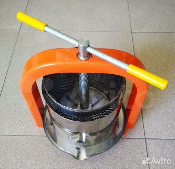 Пресс винтовой 15л. 