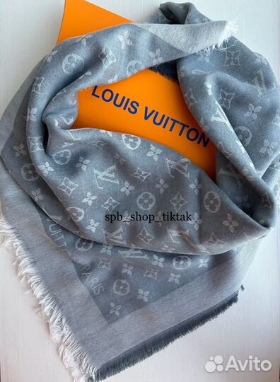 Платок Louis Vuitton gray 140/140