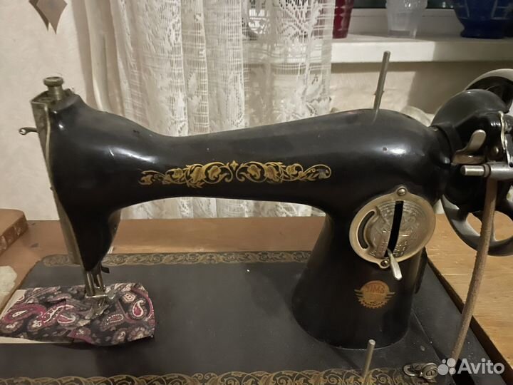Швейная машинка