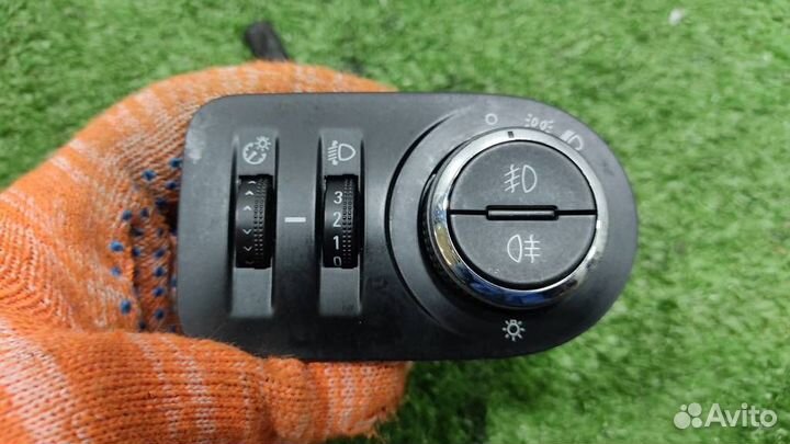 Переключатель света Opel Corsa D 2011