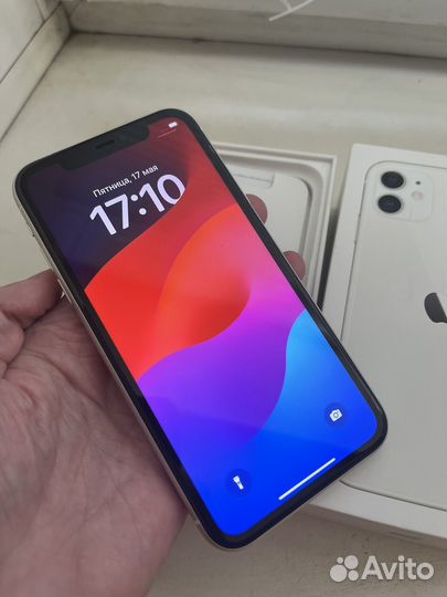 iPhone 11, 64 ГБ