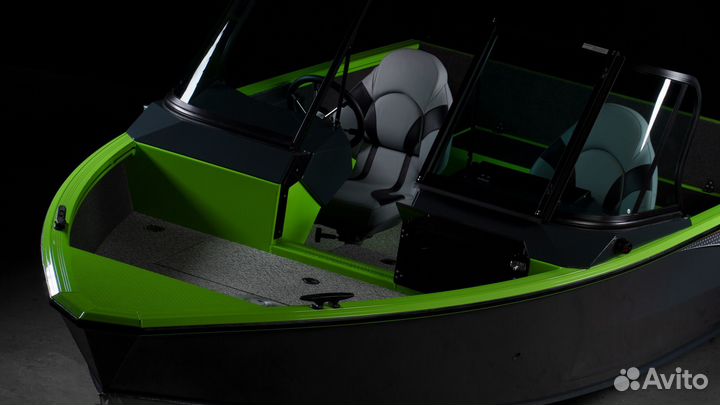 Windboat 4.6 DCX