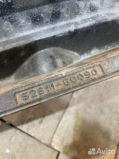 Абсорбер переднего бампера Toyota Land Cruiser 200