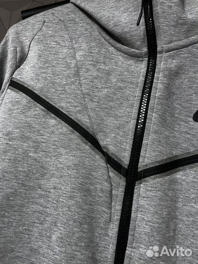 Nike tech fleece