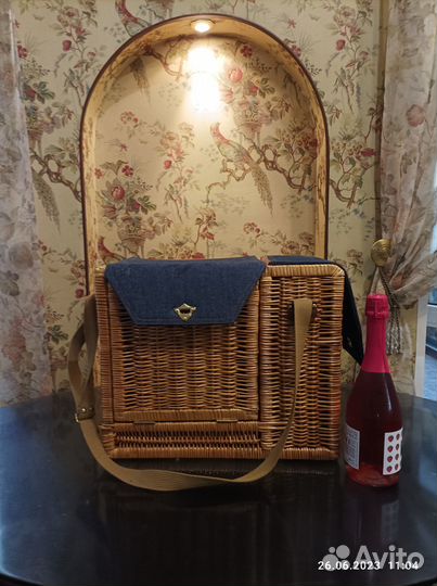 Корзина для пикника с посудой