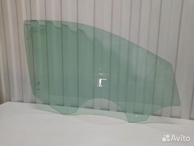 Стекло двери передней правой Skoda Rapid лифтбек