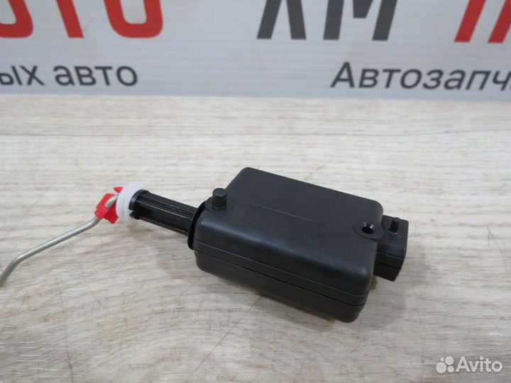 Активатор замка багажника Renault Duster