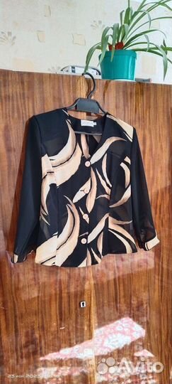 Костюм женский 48