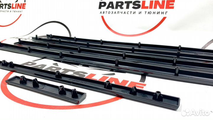 Молдинги дверей и панели Приора 2 черный лак 00562