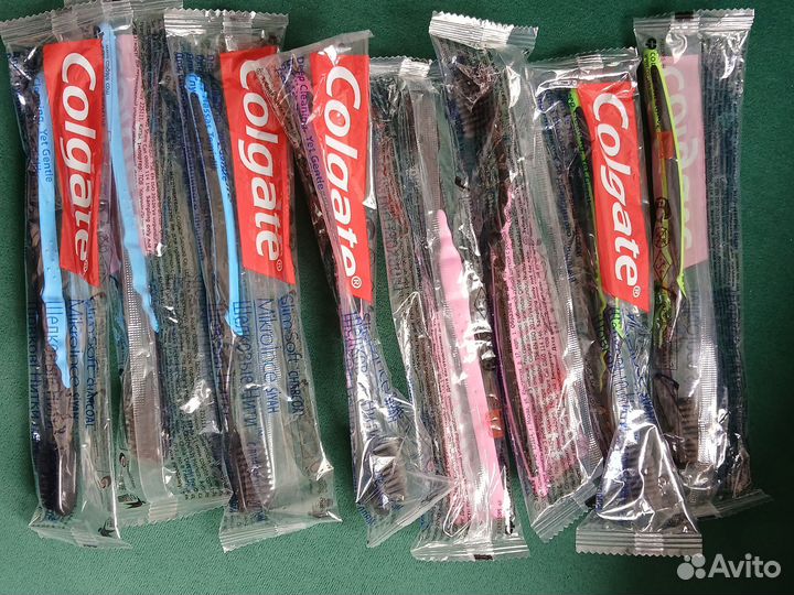 Зубная щетка Colgate Slim soft charcoal