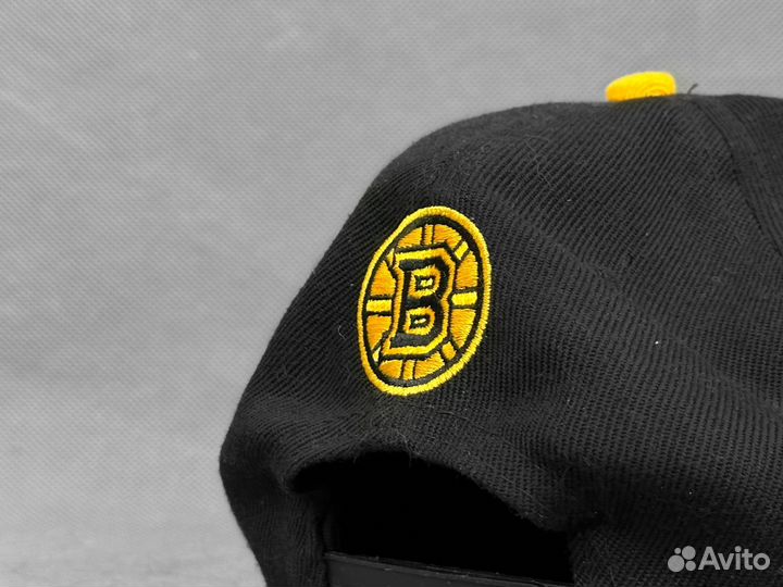 Кепка снепбек Boston Bruins NHL New Era оригинал