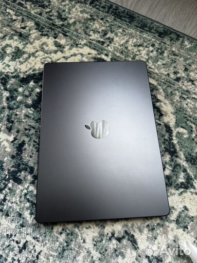Macbook pro 14 m3 pro 18 512