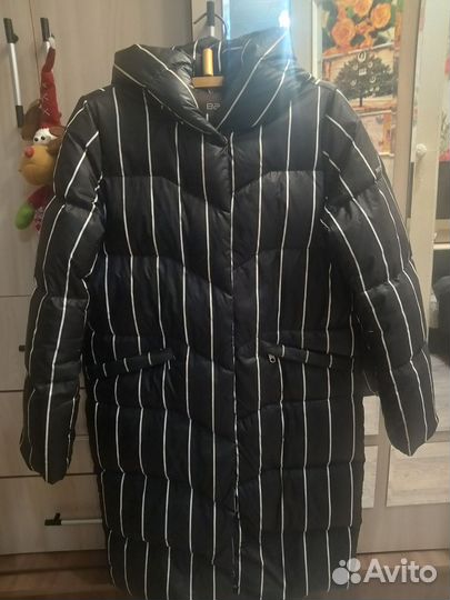 Пуховик зимний женский