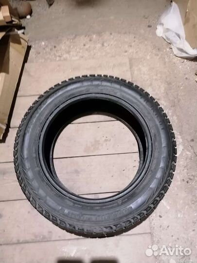 Nokian Tyres Hakkapeliitta 5 215/60 R17