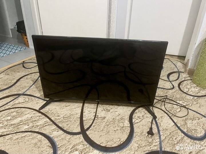 Продам телевизор Dexp H32D7300K