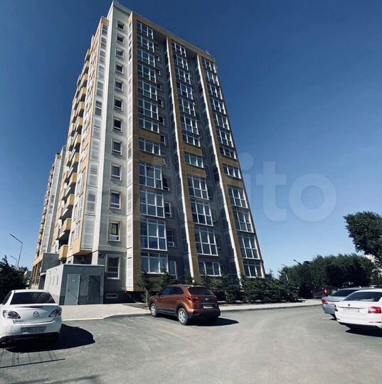 2-к. квартира, 60 м², 1/12 эт.