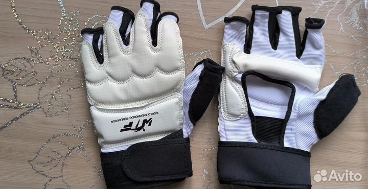 Перчатки для карате
