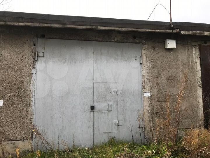 Гараж, > 30 м²